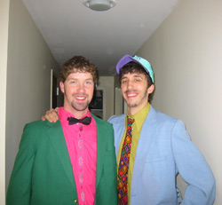 衣服“俗氣難看”英語怎么說？