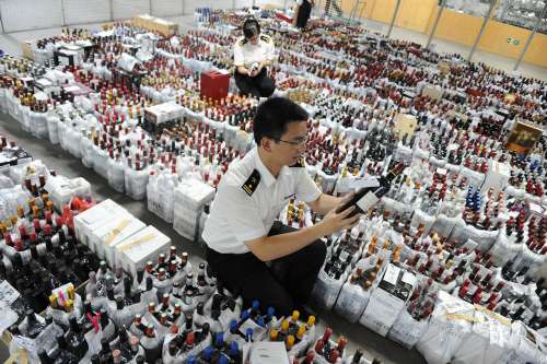 香港走私紅酒猖獗 漸成內(nèi)地最大貨源集散地