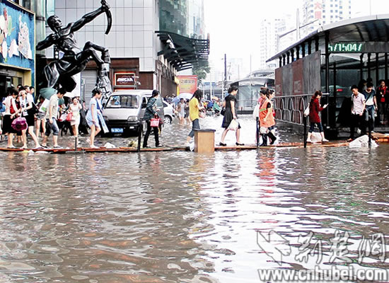 1個(gè)月來全國(guó)14座城市被淹