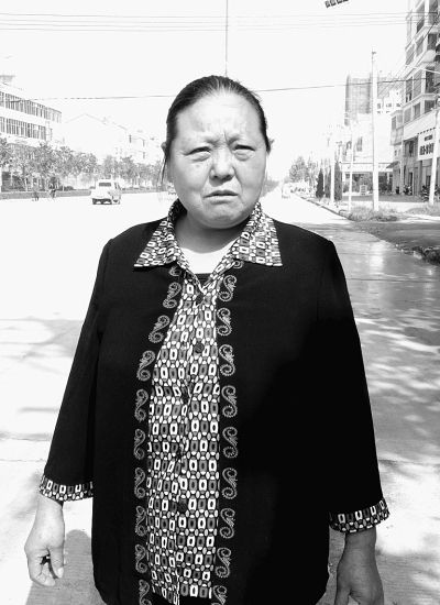 女子買(mǎi)1箱梨發(fā)現(xiàn)含11萬(wàn)現(xiàn)金 稱(chēng)錢(qián)不還睡不著