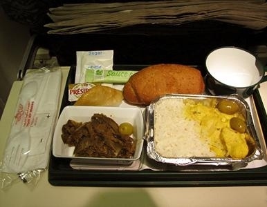飛機上也有美食！看看各航空公司飛機餐