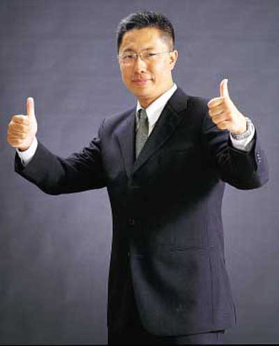李陽再次家暴！妻子曝光照片