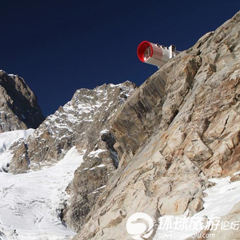 阿爾卑斯山頂的懸空旅館 你敢住嗎？