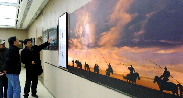 《龍馬精神頌》書(shū)法、攝影展在山西太原開(kāi)展