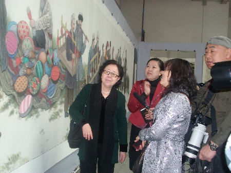 龍清廉《和田一條街》美術(shù)展在烏魯木齊舉行