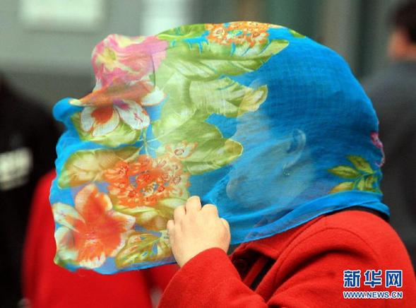 “雨雪風(fēng)沙齊至”：最近天氣有點(diǎn)亂 出門請注意