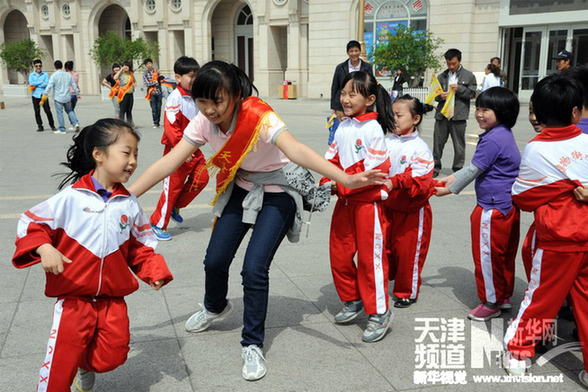 天津：低保、單親、外來務(wù)工子女圓夢母親節(jié)