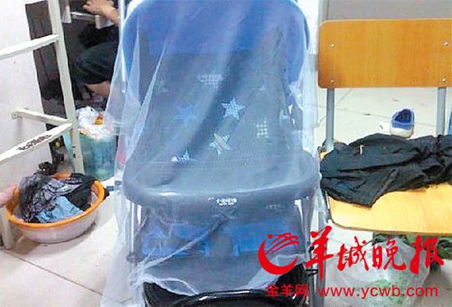 90后大學生宿舍當奶爸 自述和棄嬰相處48小時