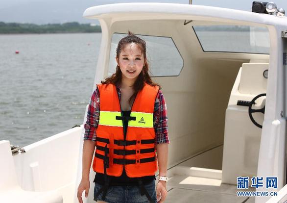 尋找不同就業(yè)路 臺灣大二女生立志開游艇