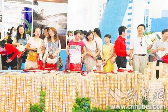 武漢樓市剛性需求恢復(fù)明顯 樓市或現(xiàn)搖號購房