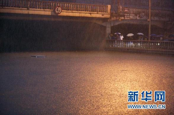新華視點(diǎn)：61年最強(qiáng)暴雨考驗(yàn)了什么？