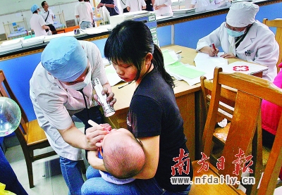 廣東：醫(yī)者流失，患者激增 兒科醫(yī)生鬧“荒”