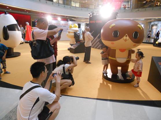 “香港原創(chuàng)漫畫人物巡禮”在杭州萬象城展出