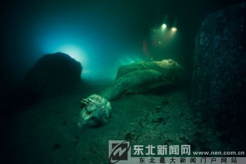 考古學(xué)家探墓還原埃及艷后真容(組圖)