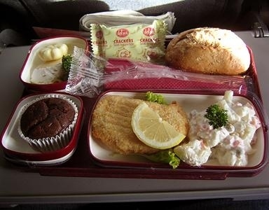 飛機(jī)餐也美味 實拍各國航空公司美味飛機(jī)餐