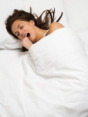 養(yǎng)生：22種睡眠方式會(huì)加速女人衰老