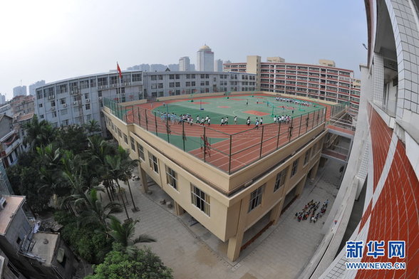 福建莆田學(xué)校投資3000萬(wàn)建空中操場(chǎng)