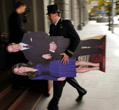 還能再神奇點(diǎn)嗎？游客落下的那些怪異物品（組圖）