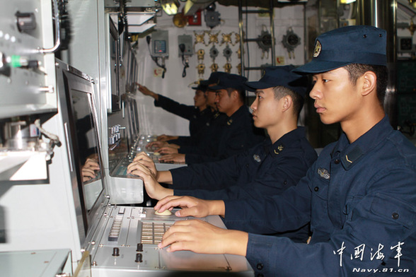 中國(guó)海軍新型潛艇內(nèi)部照曝光