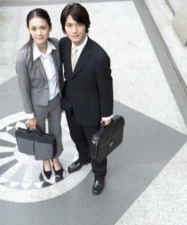 年終獎(jiǎng)IT業(yè)最高7萬(wàn)到10萬(wàn) 七成員工愿公司公開(kāi)發(fā)