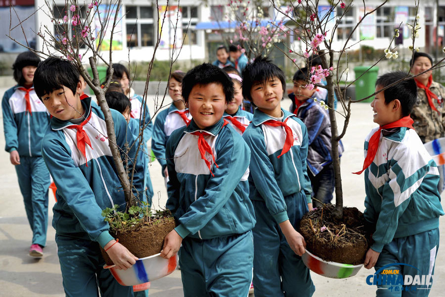 《中國(guó)日?qǐng)?bào)》聚焦“3·12”植樹節(jié)圖片精選