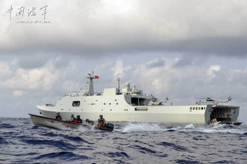 南海艦隊(duì)立體奪島：陸戰(zhàn)隊(duì)機(jī)降成功