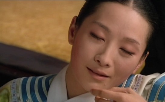 劉詩詩被囚孫儷當(dāng)尼姑 盤點落魄中的美女妖男