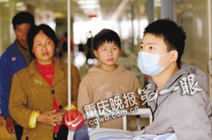 12歲弟弟捐骨髓救哥哥 “砸鍋賣鐵，也要救他”
