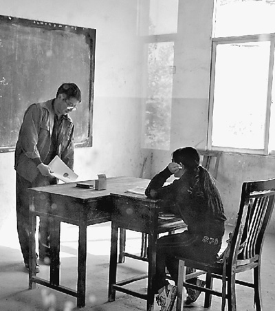 人走?？?/></p>

<p align=