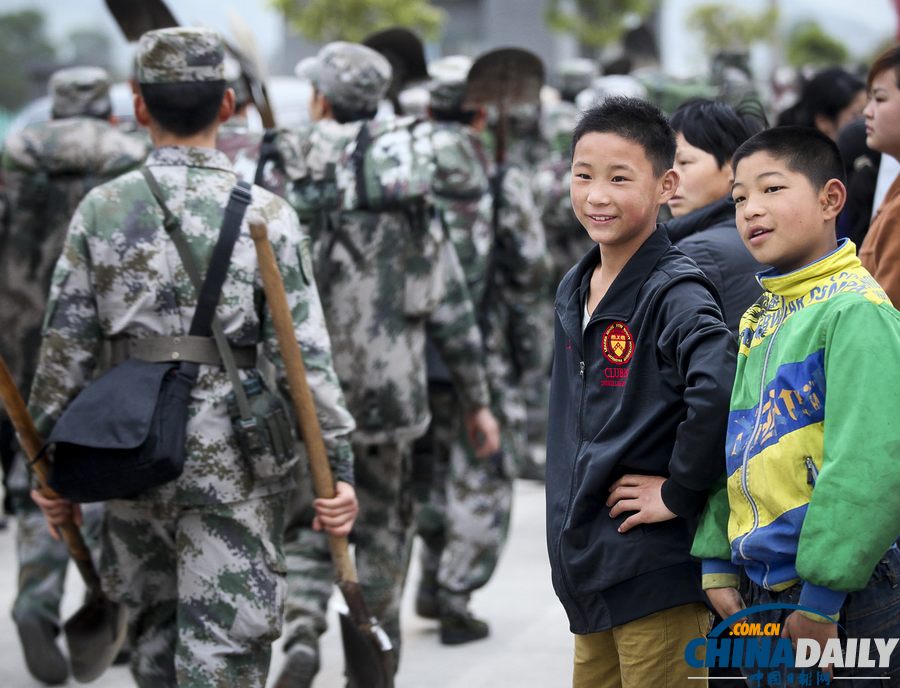 中國日報(bào)聚焦蘆山地震之救援篇