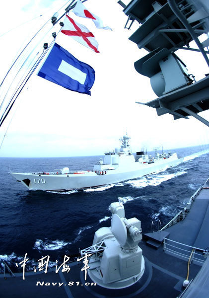 組圖：南海艦隊大規(guī)模實彈演習(xí) 主力艦盡出