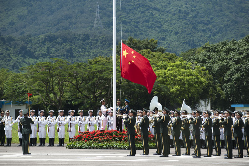 高清：駐港部隊(duì)舉行“軍營(yíng)開放日”活動(dòng)