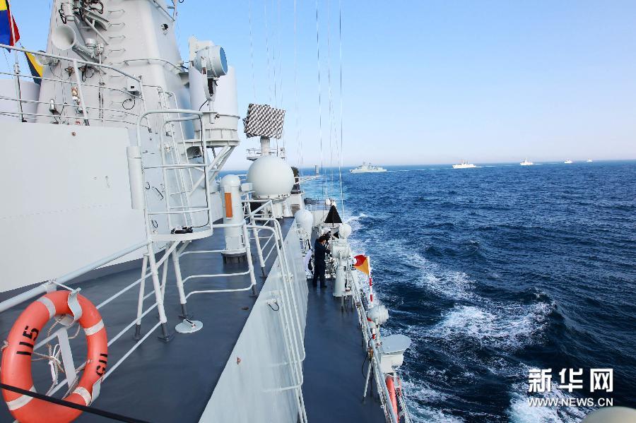 氣勢(shì)逼人！中國(guó)海軍艦艇編隊(duì)在日本海練編隊(duì)運(yùn)動(dòng)