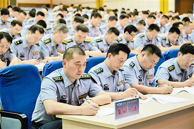 一步一動(dòng)，為了強(qiáng)軍目標(biāo)落地生根