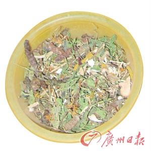 醫(yī)托團伙被端 瘋狂斂財誘正規(guī)醫(yī)院醫(yī)生護士入伙
