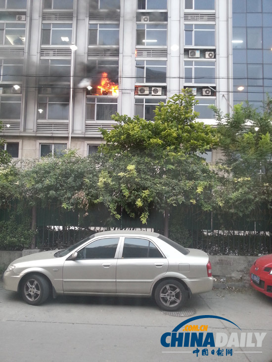 北京武警交通指揮部大樓空調(diào)爆炸引發(fā)火災(zāi)