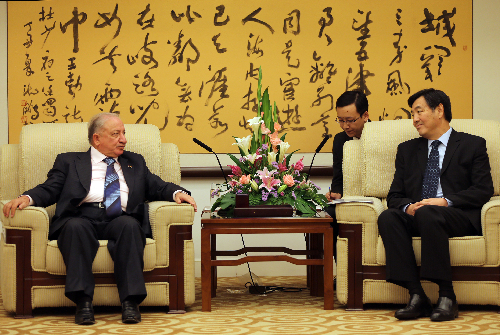 外交部副部長(zhǎng)翟雋會(huì)見(jiàn)敘利亞“全國(guó)對(duì)話(huà)聯(lián)盟”代表團(tuán)　　