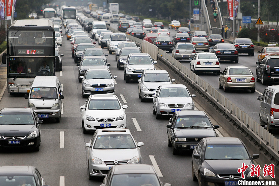 北京“無(wú)車日”變成擁堵日 局部地區(qū)達(dá)嚴(yán)重?fù)矶?/></p>

<p align=