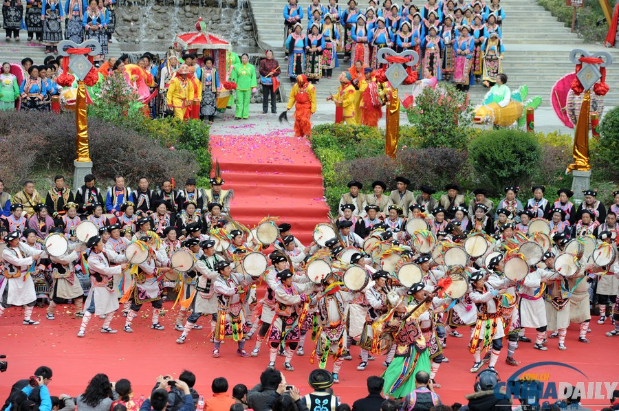 四川理縣羌寨舉行“花兒納吉”賽歌節(jié) 歡慶羌歷新年