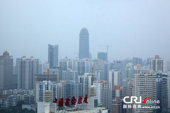 海南第一高樓外形酷似生殖器引市民吐槽(圖)