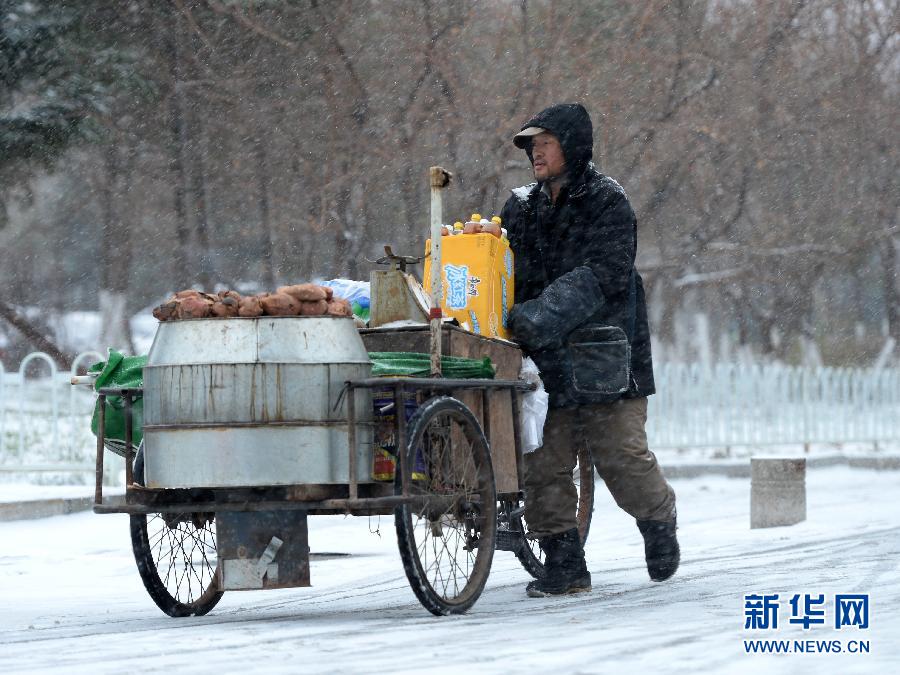 吉林黑龍江“暴雪圍城” 多地中小學19日繼續(xù)停課