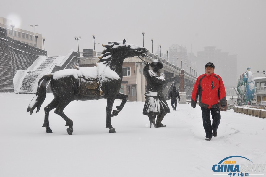 吉林氣象臺發(fā)布暴雪橙色預(yù)警
