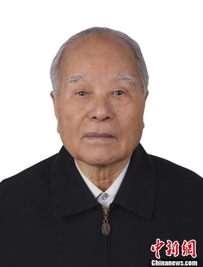 張存浩、程開(kāi)甲獲2013年度國(guó)家最高科學(xué)技術(shù)獎(jiǎng)