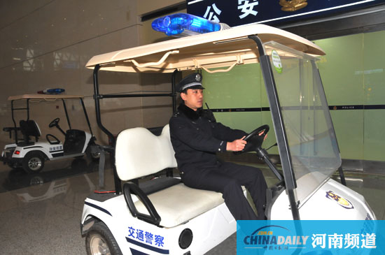 春運16日開啟 鄭州鐵路局增設(shè)32臺售（?。┢睓C