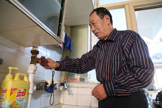 李俊熠：20年持之以恒 雷鋒戰(zhàn)友傳承“雷鋒精神”