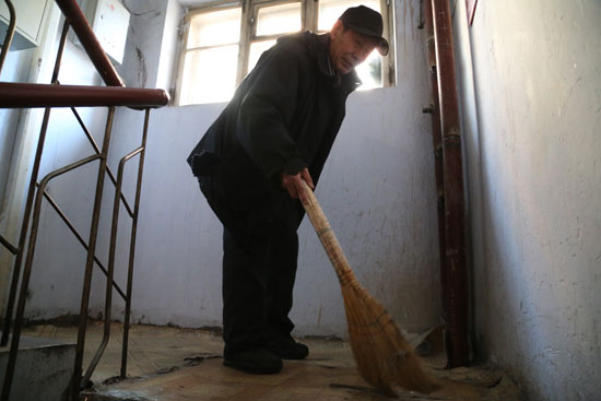 李俊熠：20年持之以恒 雷鋒戰(zhàn)友傳承“雷鋒精神”