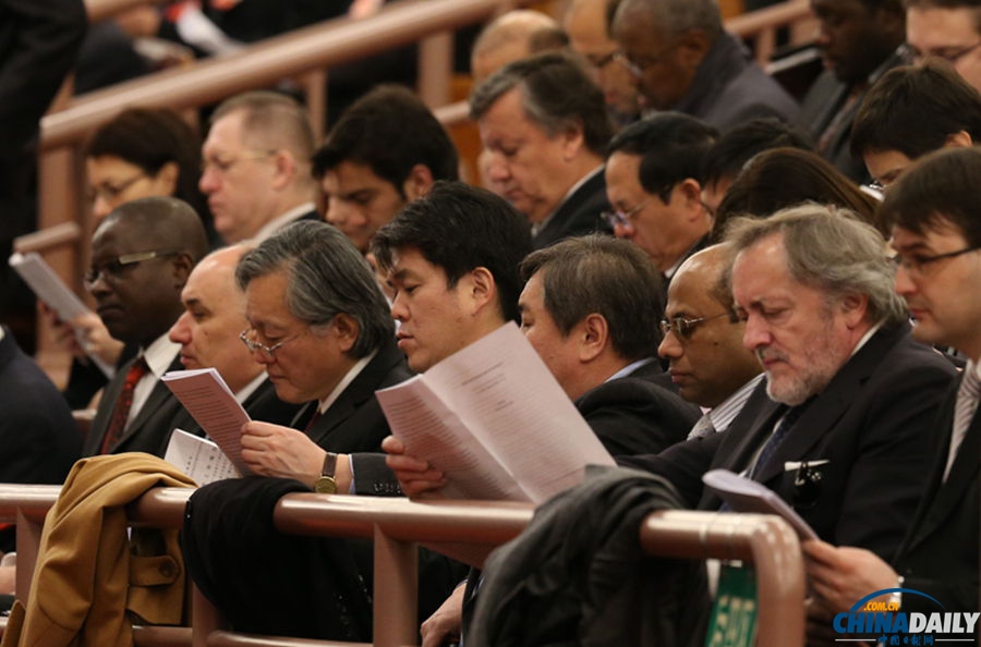 十二屆全國人大二次會議開幕 李克強(qiáng)作政府工作報告