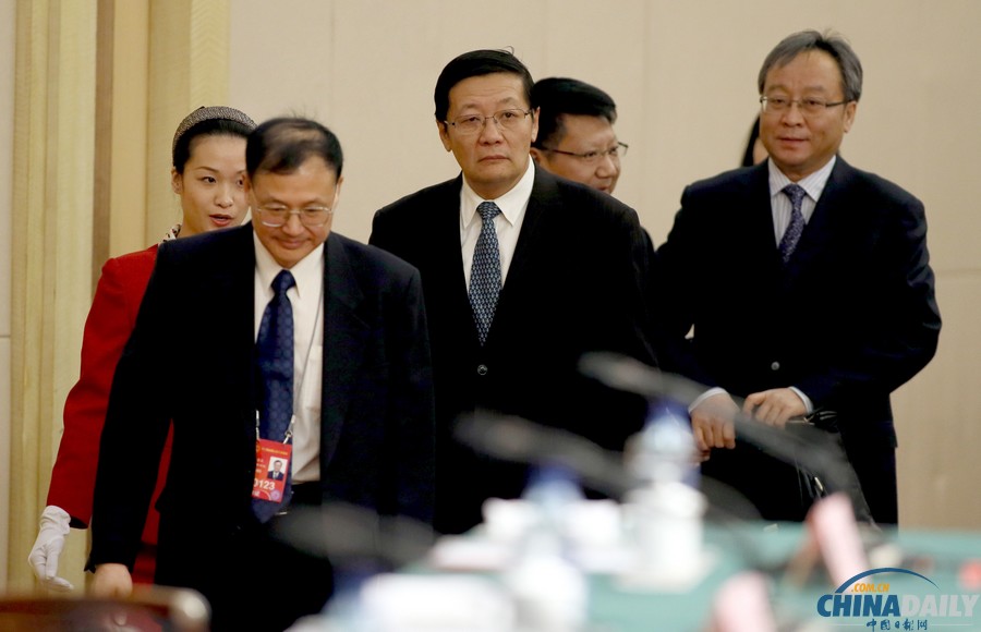 財政部部長樓繼偉、副部長張少春答記者問