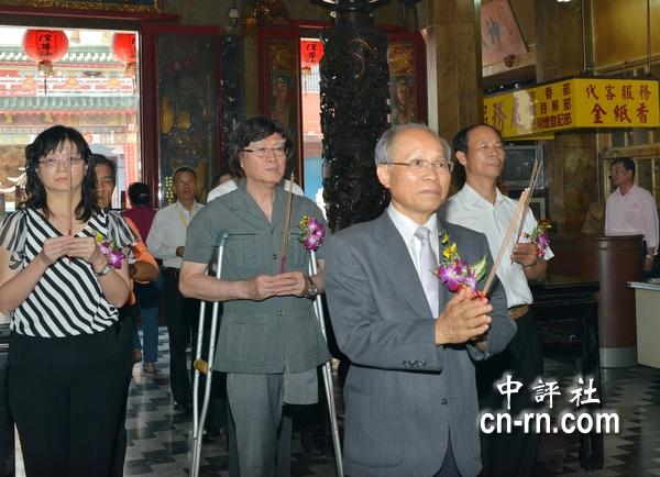 臺(tái)南進(jìn)入枯水期 水利官員三跪九叩祈雨