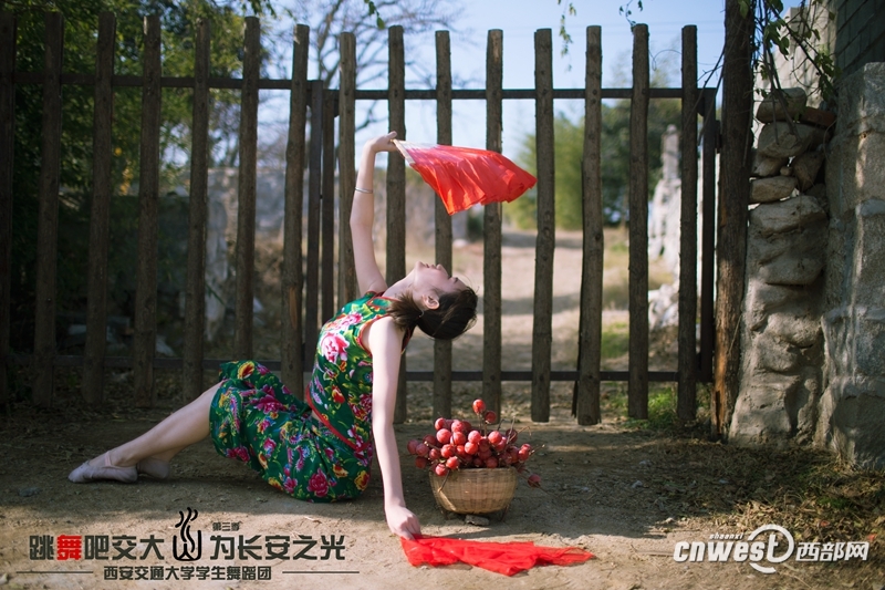 “跳舞吧，交大！”走紅網(wǎng)絡(luò) 高難度動(dòng)作獲網(wǎng)友點(diǎn)贊